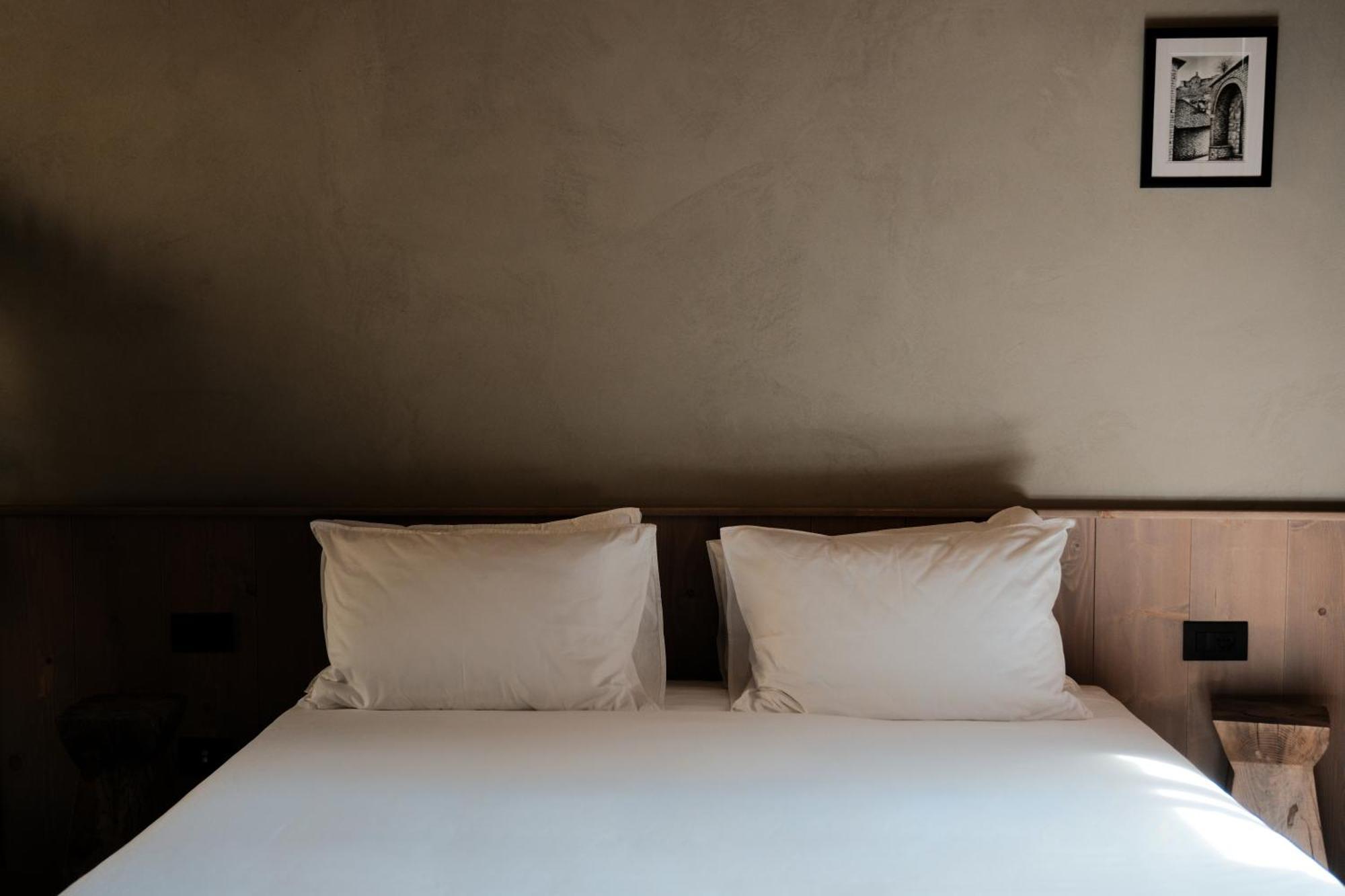 Faces & Places Boutique Hotel Тирана Экстерьер фото